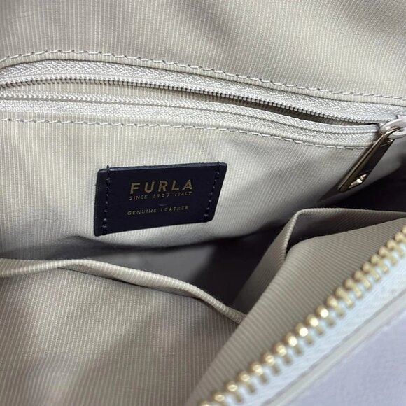 Auth FURLA Piper - White Leather Handbag - Picture 8 of 10